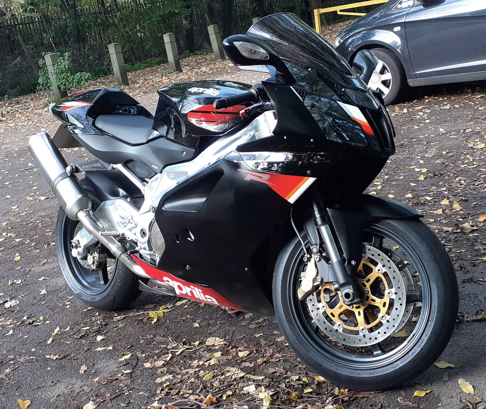 7C864529-9656-4C8A-BB39-92D570D9DB10