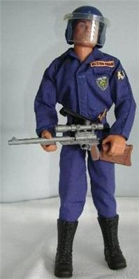 Action Man urban figures, carded sets and vehicles. 553-D359-E-B932-47-C9-9207-F9-E28-BF72-B19