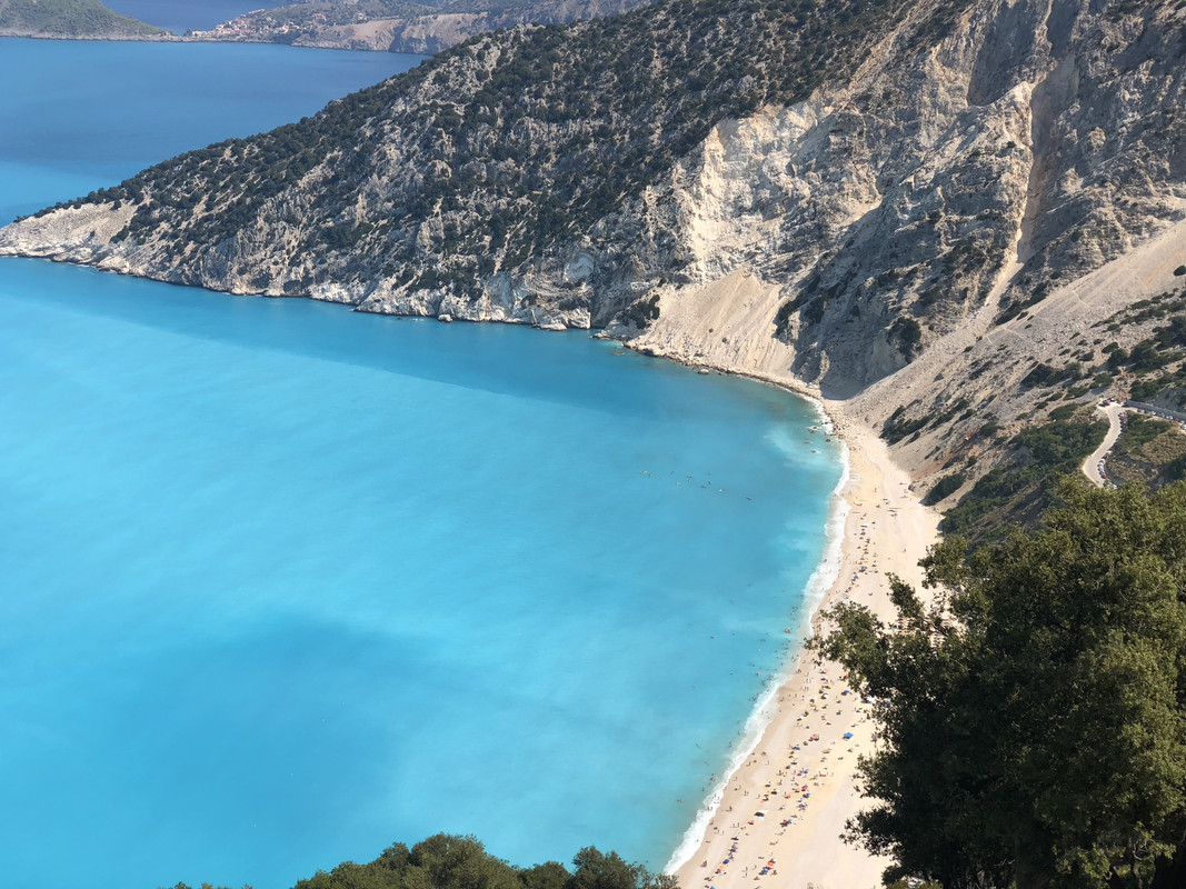 6E5FF203-5300-4D87-B862-51E4C9066D09