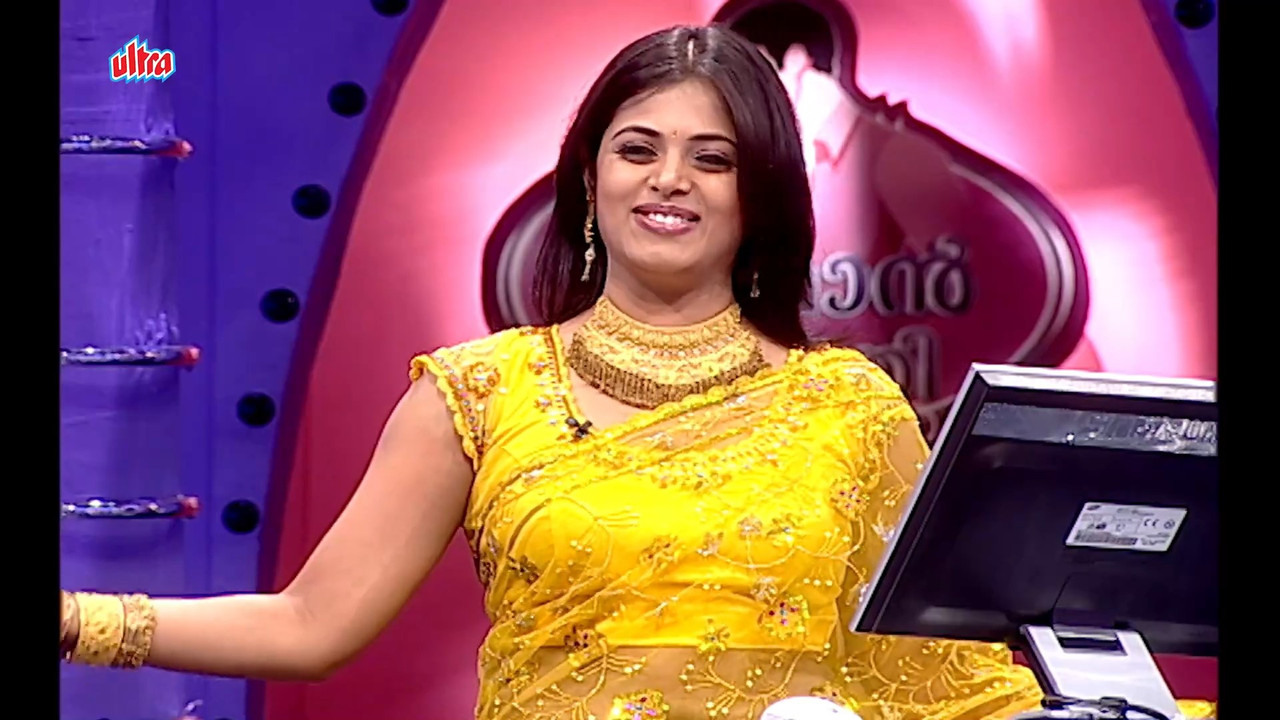 Young Sindhu Menon Sexy Navel through Transparent saree mp4 snapshot 00 03 205