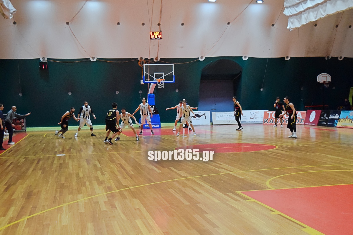 , &Mu;&alpha;&tau;&sigma;ά&rho;&alpha; &sigma;&tau;&eta;&nu; &Tau;έ&nu;&tau;&alpha;, &omicron; &Delta;ί&omega;&nu;&alpha;&sigmaf; &pi;ή&rho;&epsilon; &mu;&epsilon;&gamma;ά&lambda;&omicron; &delta;&iota;&pi;&lambda;ό &epsilon;&pi;ί &tau;&eta;&sigmaf; &Kappa;&alpha;&lambda;&alpha;&mu;ά&tau;&alpha; BC &mu;&epsilon; 92-81 &sigma;&tau;&eta;&nu; 2&eta; &pi;&alpha;&rho;ά&tau;&alpha;&sigma;&eta; (&phi;&omega;&tau;ό & &beta;ί&nu;&tau;&epsilon;&omicron;)