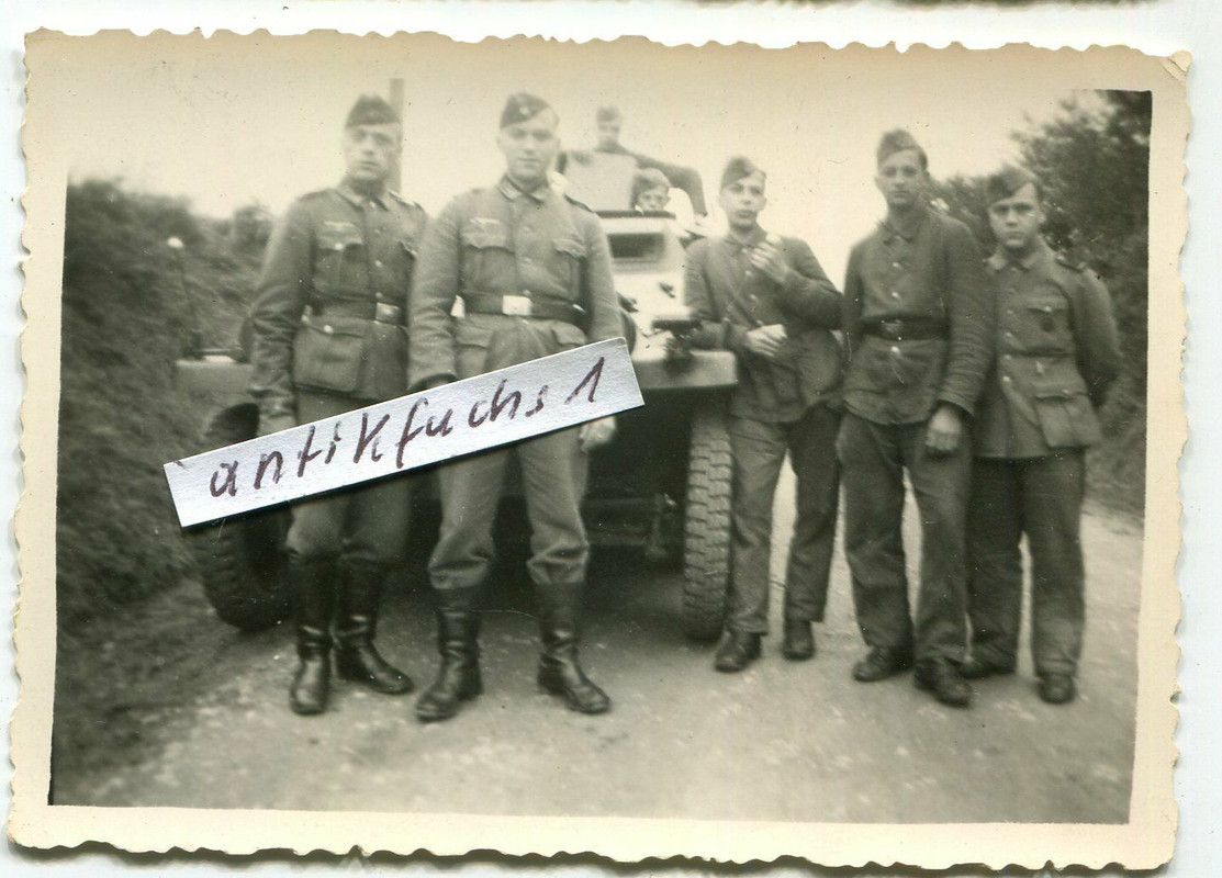 Schützen-Panzer_SPW´s der 26.Panzer-Division in Mons in Belgien 1942f