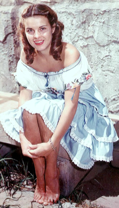 Arlene_Dahl_b22