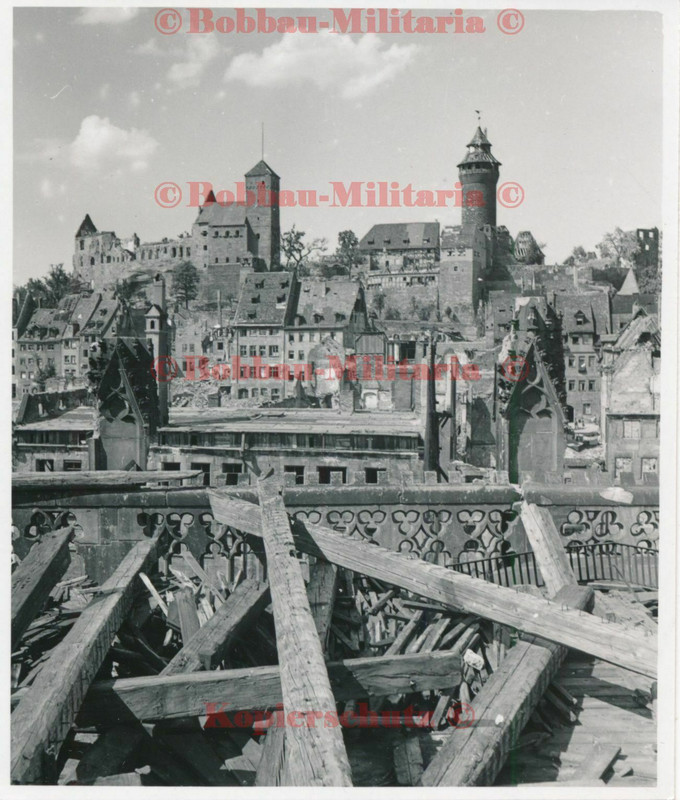 Foto Nürnberg 1945 zerstörte Kaiserburg Haus Ruinen combat Bomben Angriff1
