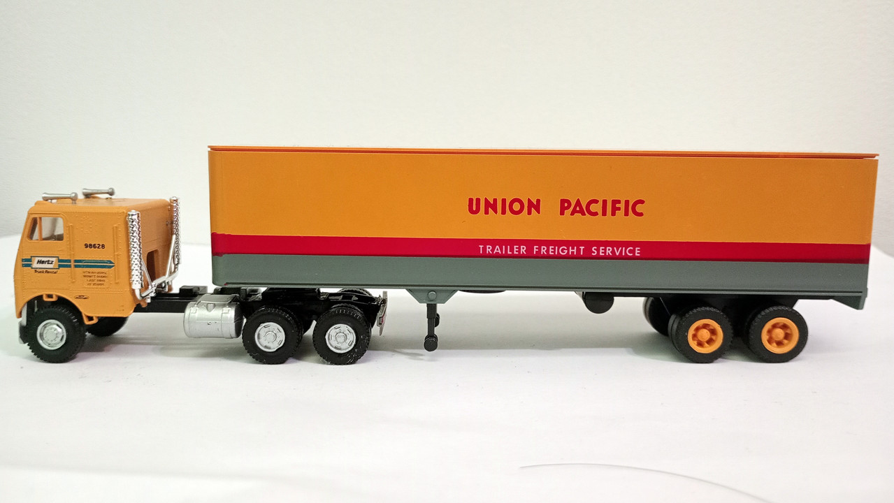 Mach (3913)