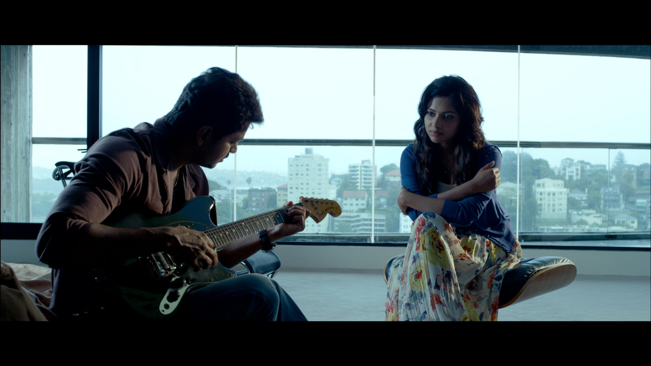 2013 - Thalaivaa - 03 - Vaanganna Vanakkanganna - BDRemux.00_00_33_15.Still017