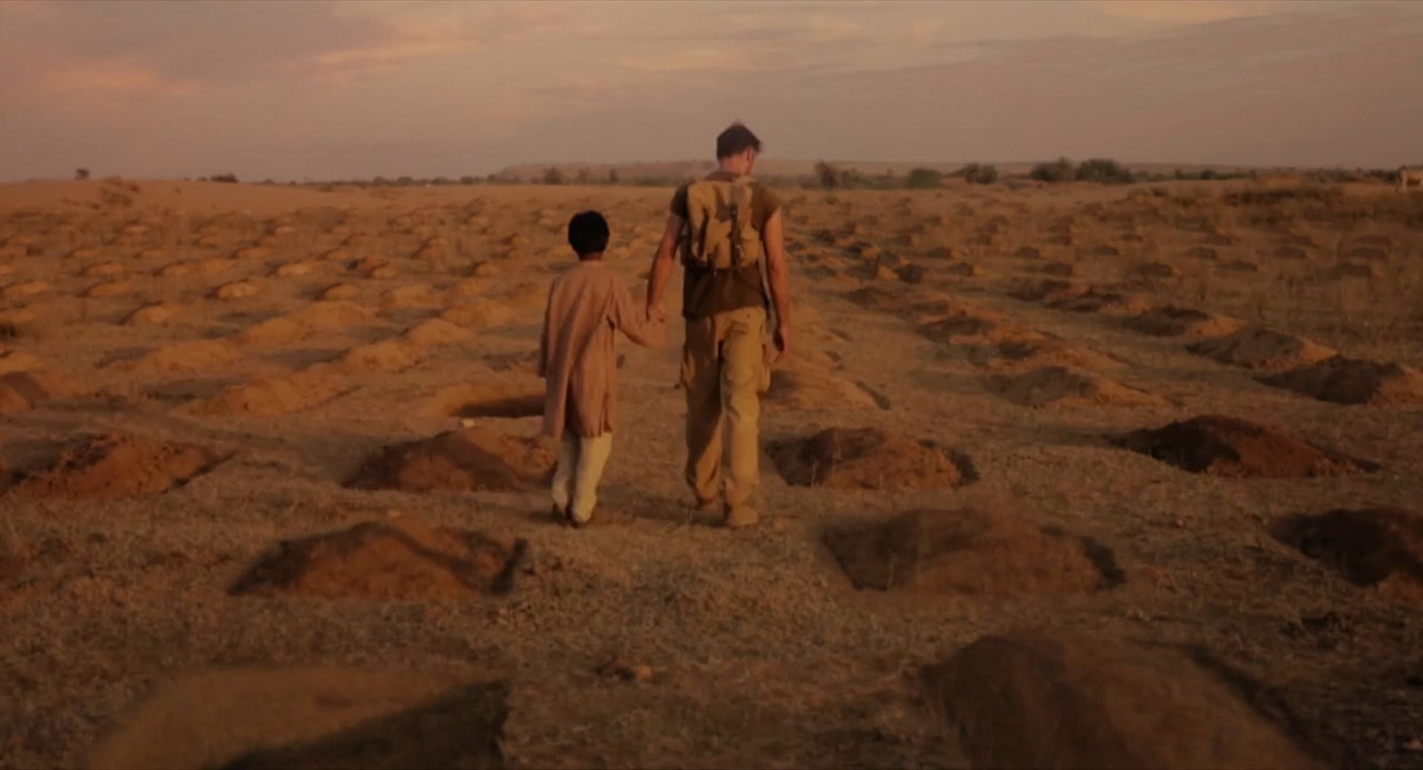 The Dead 2: India 2013 BluRay [Hindi + Tamil + English] 480p, 720p ESub Screenshot