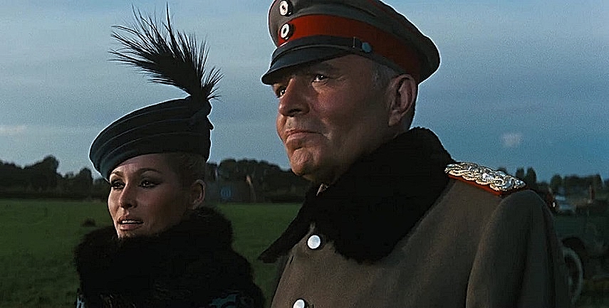 ROMMEL-BLUE-MAX-JAMES-MASON-FOTOR.jpg
