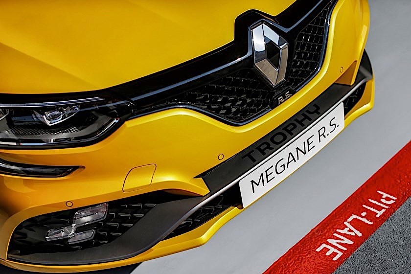 2019 Renault Megane RS Trophy (19)