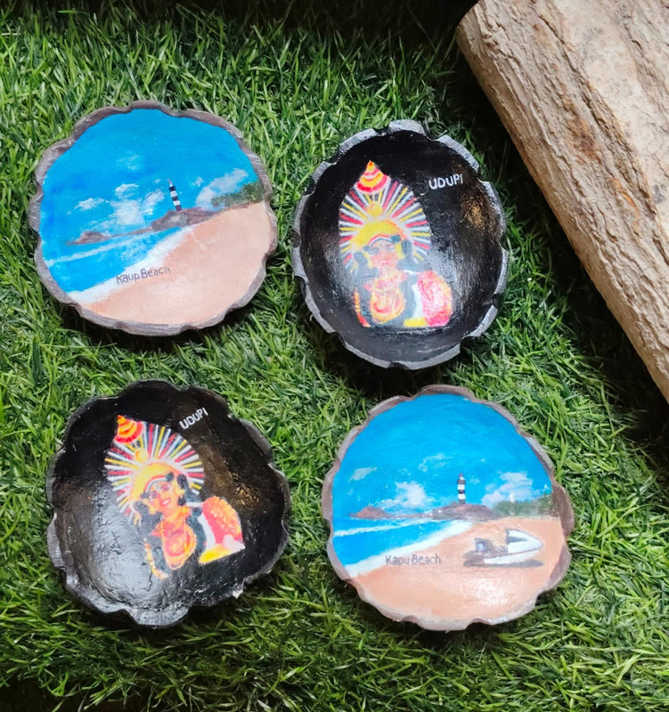 Souvenirs & Handicrafts image 12