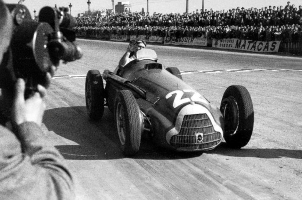 1951 исп подиум