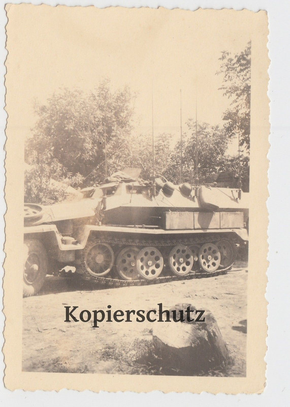 Foto 2. Wk Wehrmacht Schützenpanzerwagen Halbket