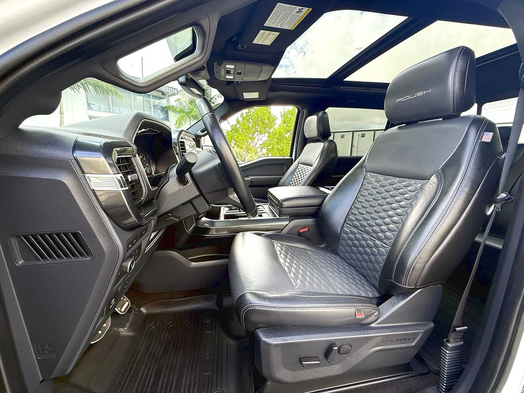 Vehicle thumbnail 15