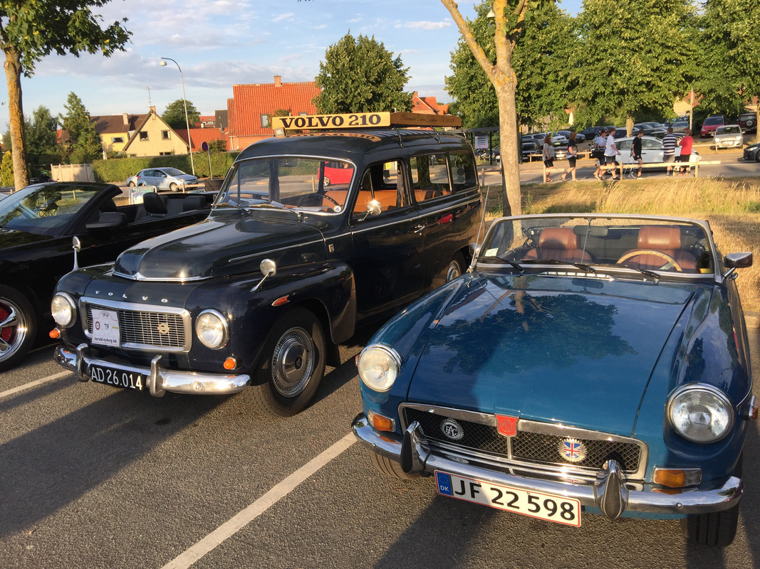 40993939-29CE-4F19-8F22-B1D75573F788