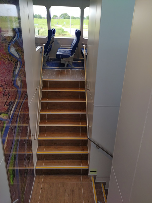 61030BB1-6F16-4DC5-8A65-E6E425E2FD8A