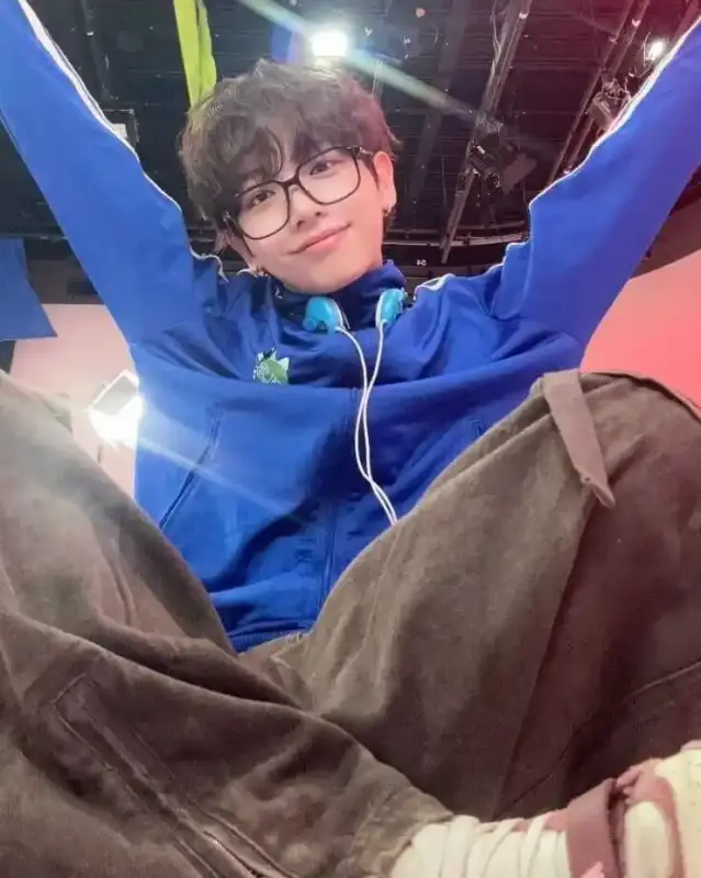 20250528_151241_copy_740x926