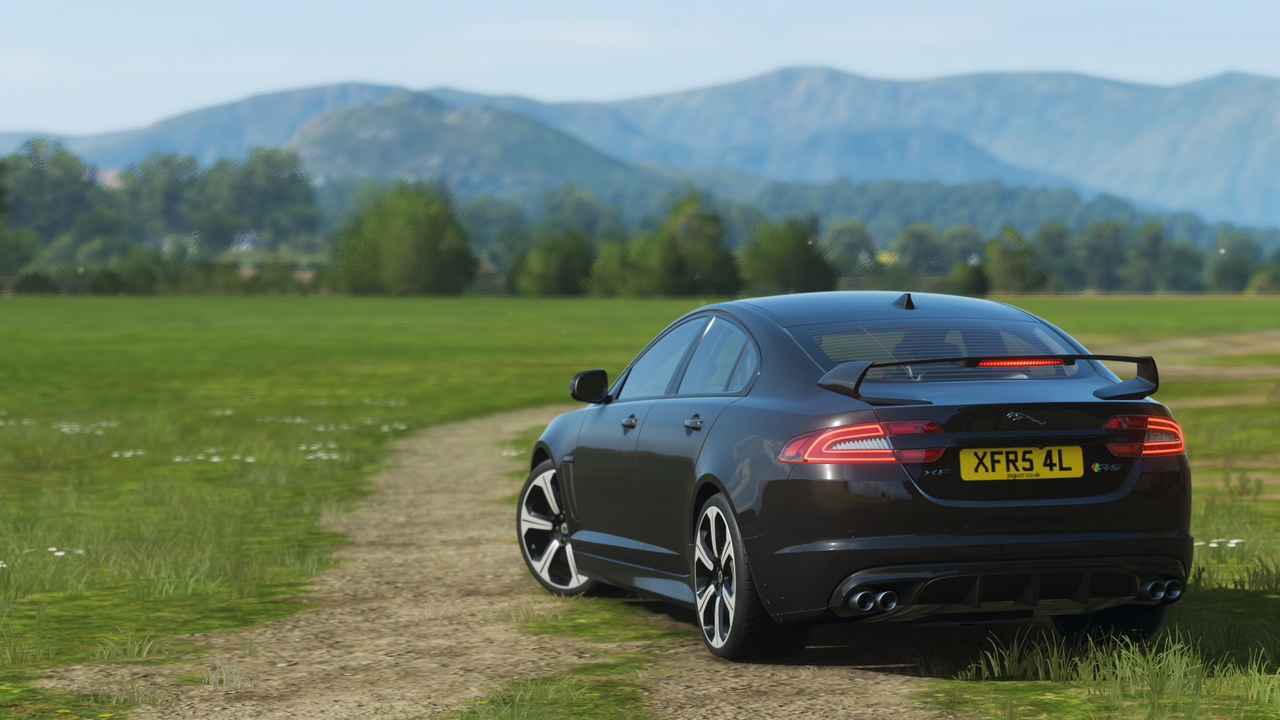 FH4-Jaguar-XFR-S-9.png