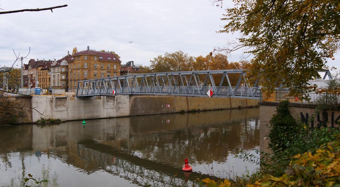 [Bild: 011125-112237-418b.jpg]