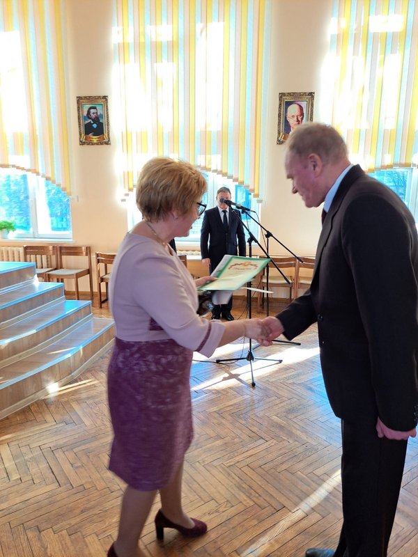 IMG-1e117d61b820bc2e974128c782703e3e-V