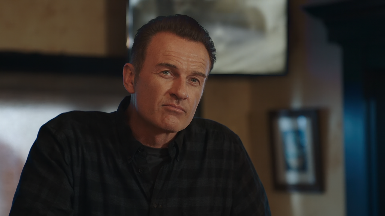 FBI.Most.Wanted.S02E13.Toxic.1080p.10bit.AMZN.WEB-DL.DDP5.1.HEVC-Vyndros.mkv_snapshot_08.38_[2021.05