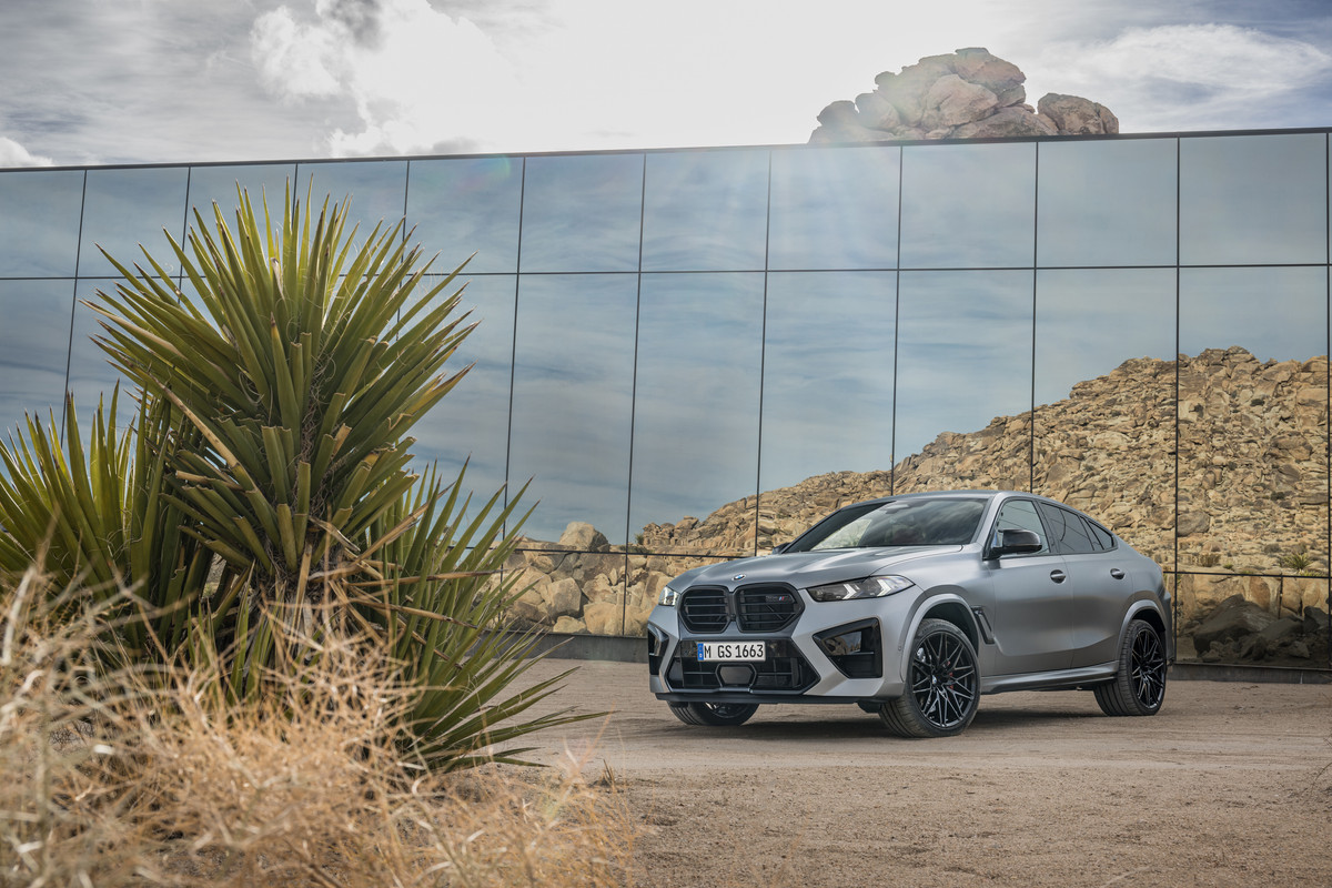 P90495571_highRes_the-new-bmw-x6-m-com