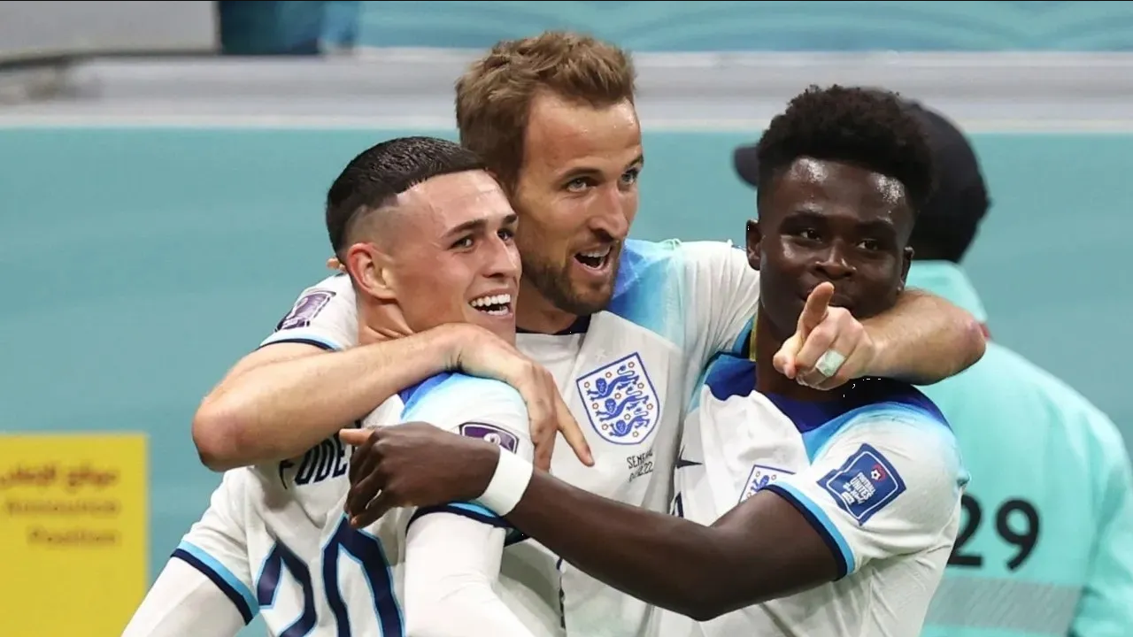 Inglaterra llega a cuartos de final, derrota a Senegal con un contundente 3-0