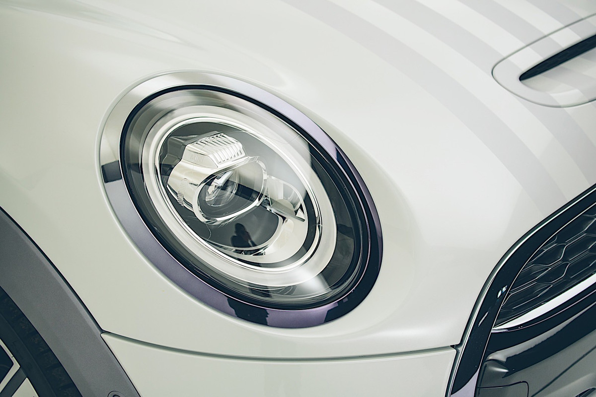 Mini Cooper S 3 door Royal Wedding (2)