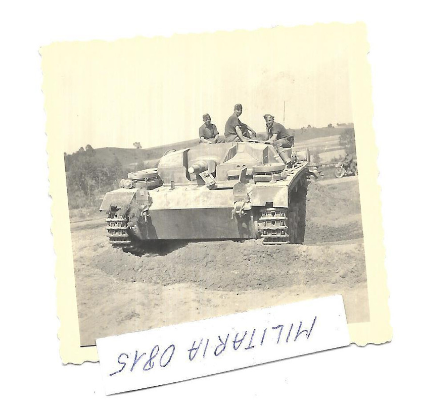 Foto 1942 Schweres Deutsches Stug Sturmgeschütz an der Memel