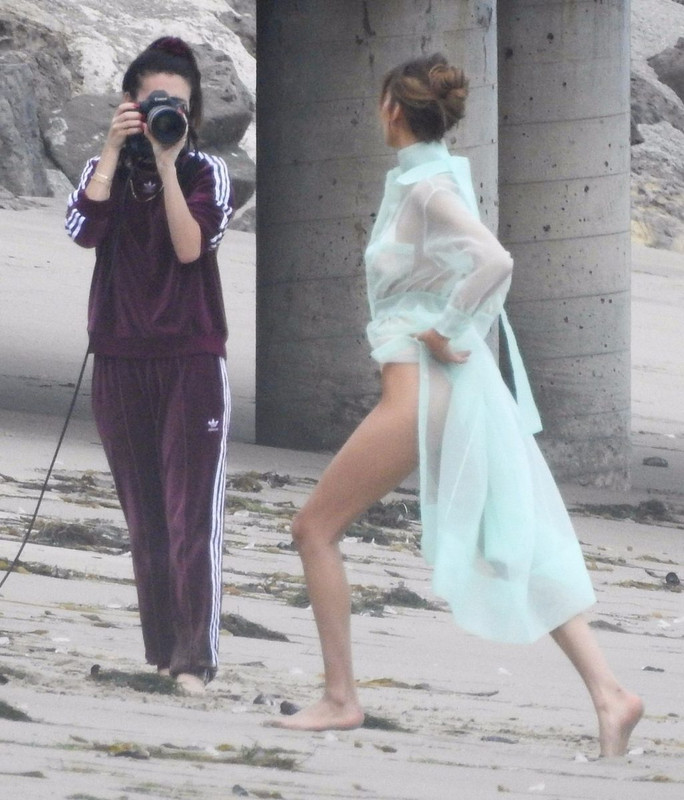 Bella-Hadid-See-Through-Nude-upskirtSTARS.com (8)