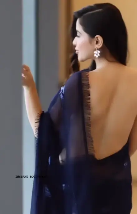 [Image: walk.webp]
