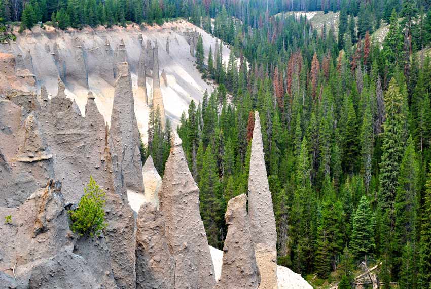 crater-lake-pinnacles.jpg