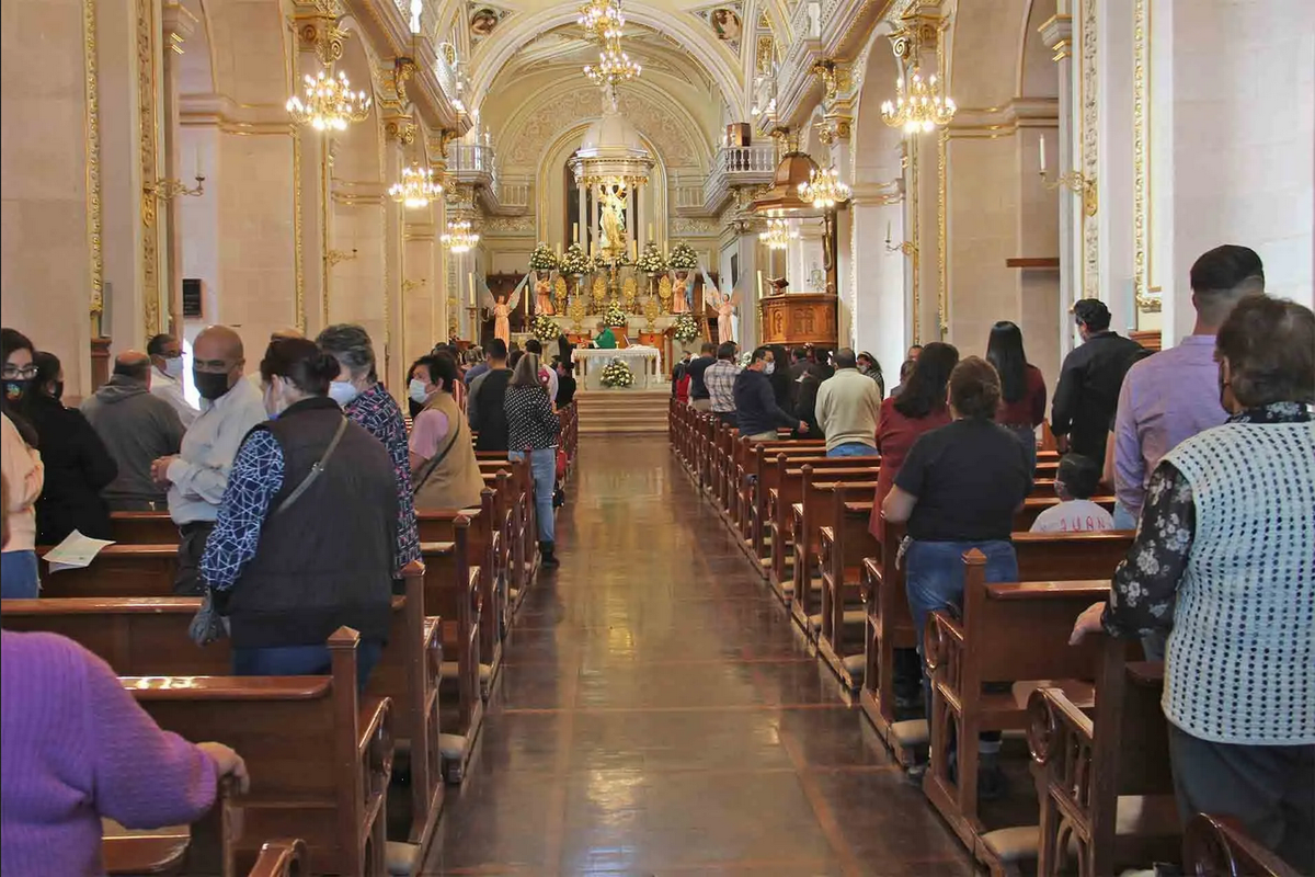 Ya no hay respeto: Ladrón entra a iglesia y asalta a feligreses en plena misa