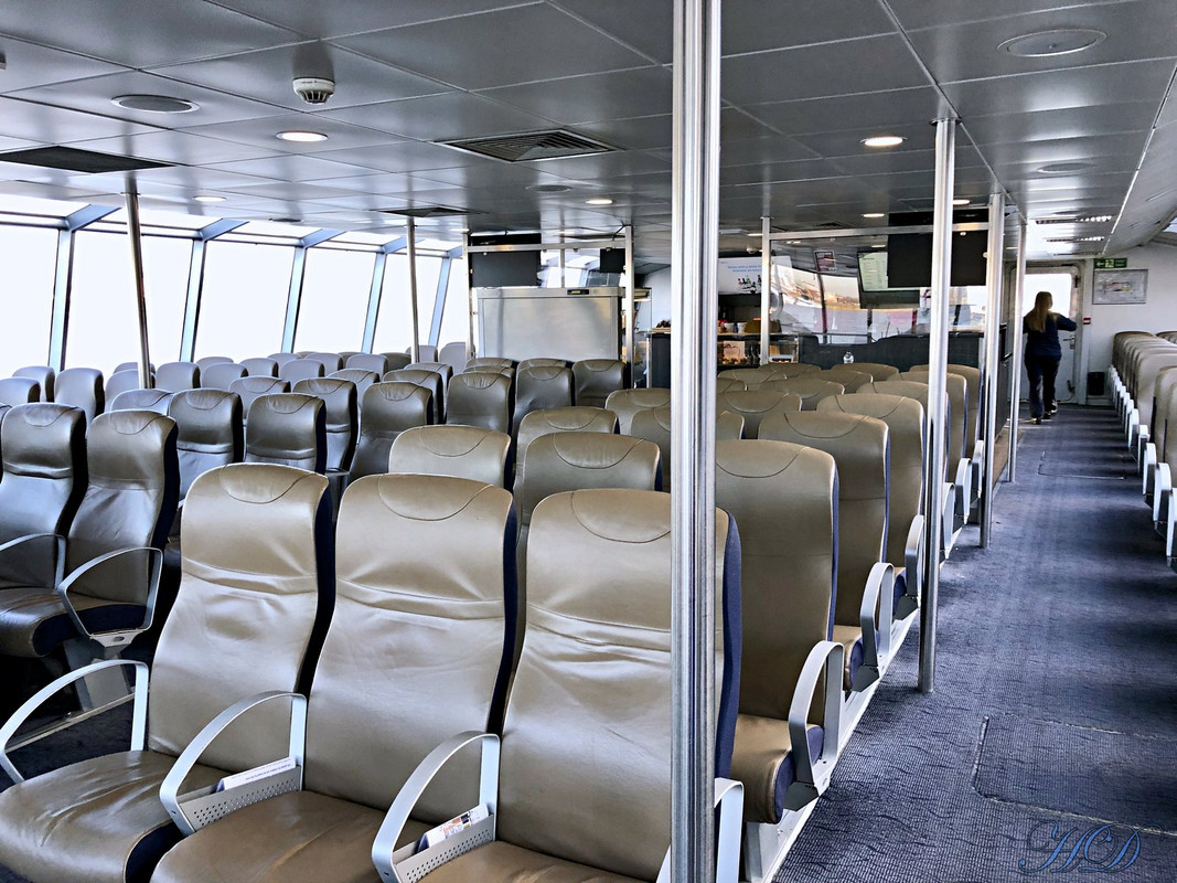 boat-interior-London-greenwich-HD.jpg