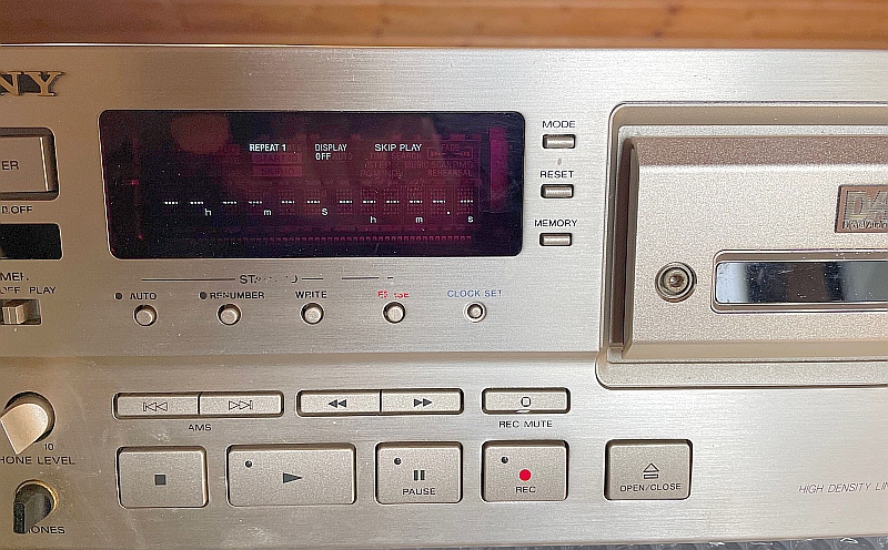 [Bild: 2000er-Display-Absturz-Demo-Joaca-005.jpg]