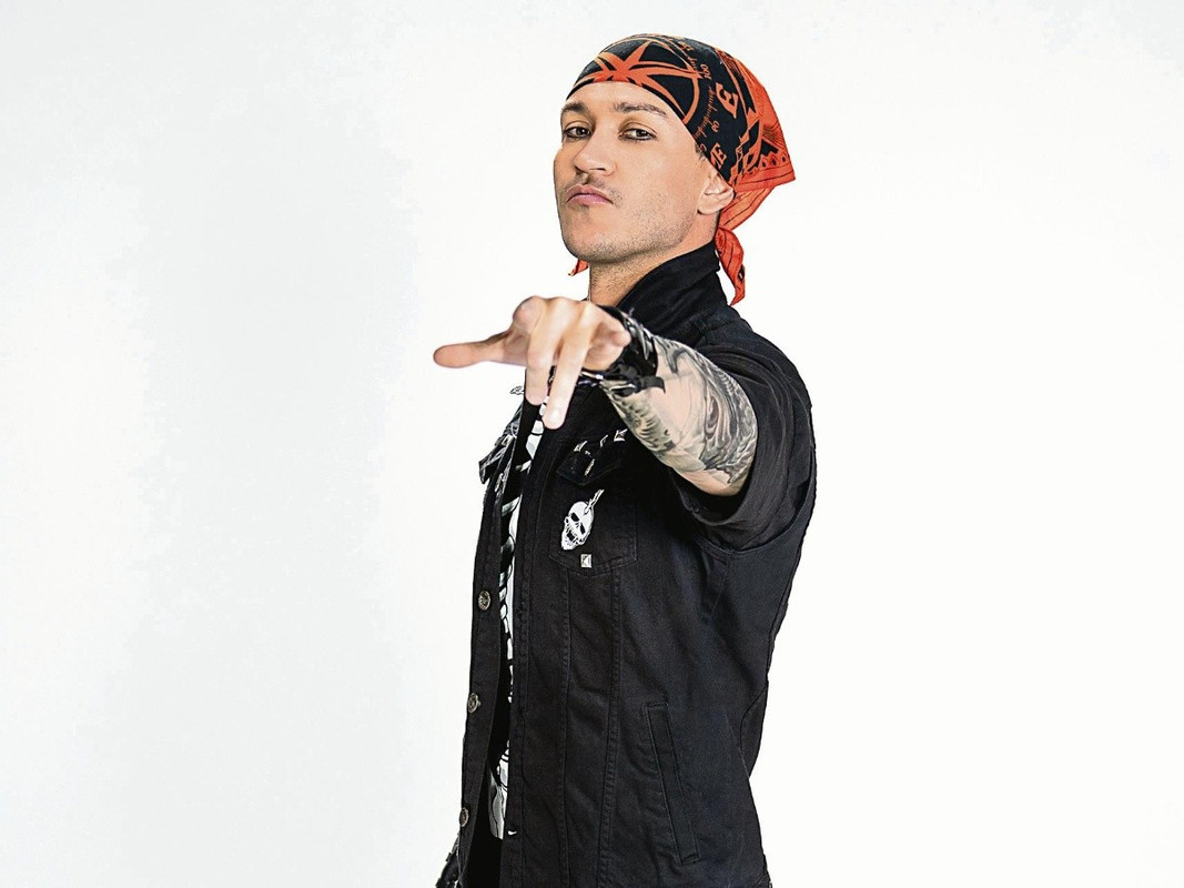 Gaby Ramírez de Venga La Alegría confirma romance con actor de Vecinos