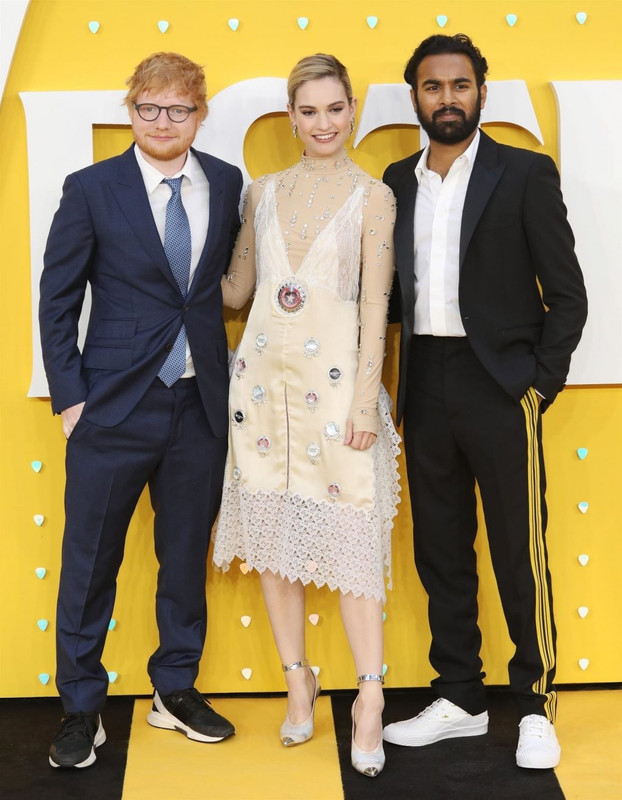 Lily-James-UpskirtSTARS.com (10)