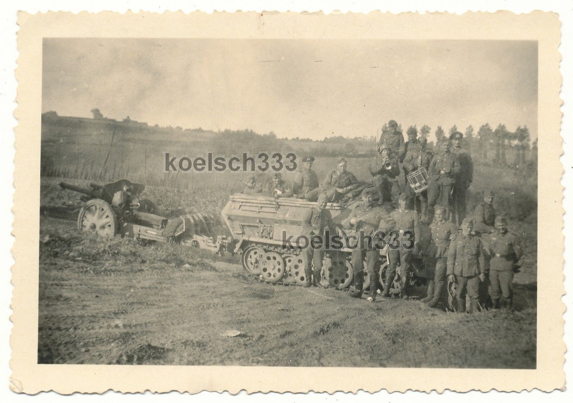 Foto Schützenpanzer Panzer Halbkette Feldhaubitz