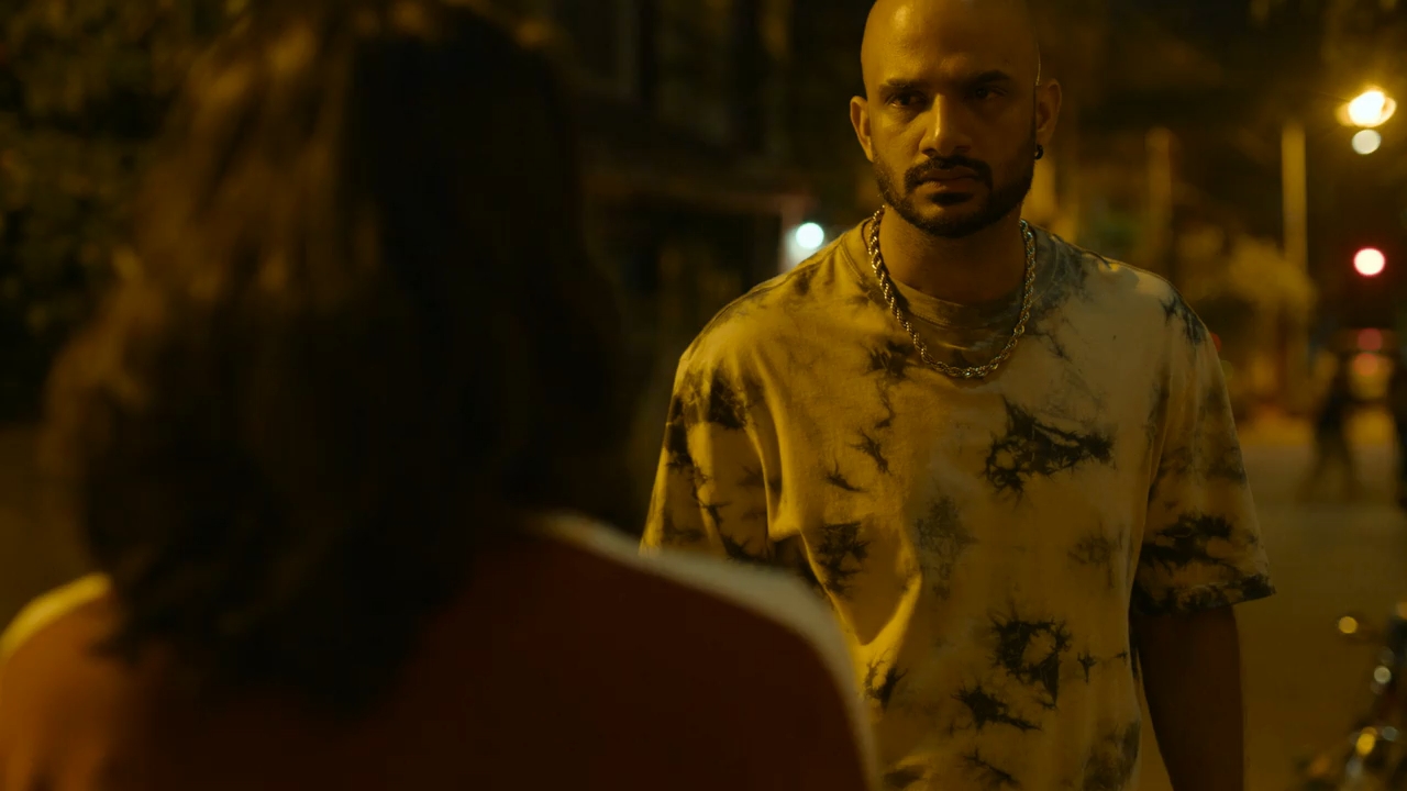 Sixer (2022) Season 1 [Hindi] WebRip 480p 720p ESub - Complete Screenshot