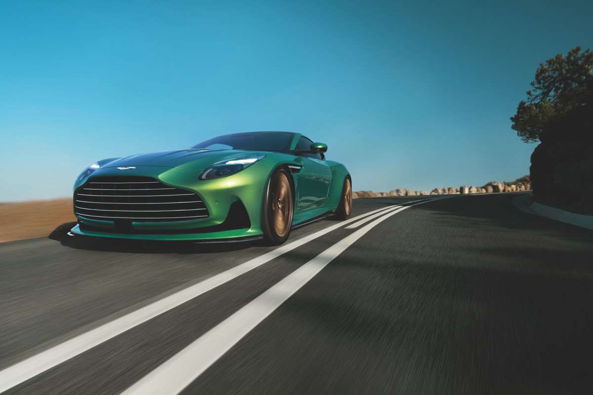 The_New_Aston_Martin_DB12_01