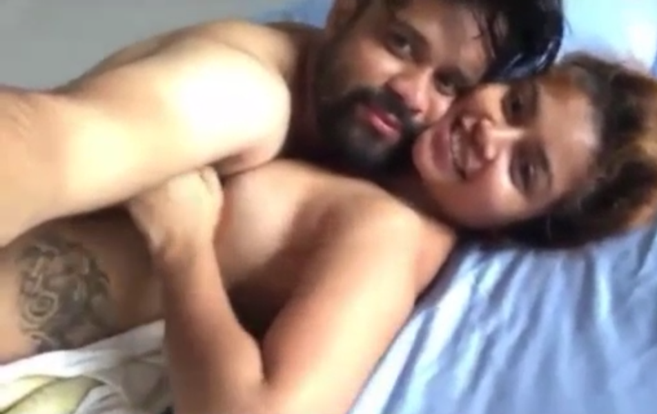 Indian Desi couple romantic kissing video