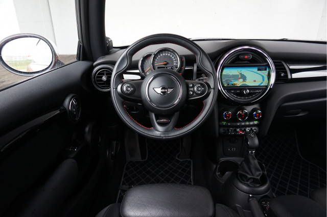 B5009133-94EB-4A4A-93B5-82861F773D20