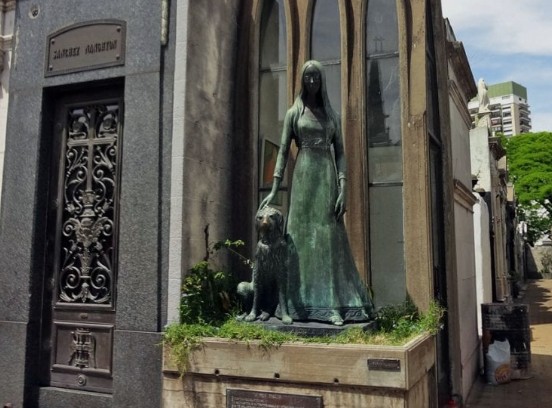 Túmulo de Liliana Crociati