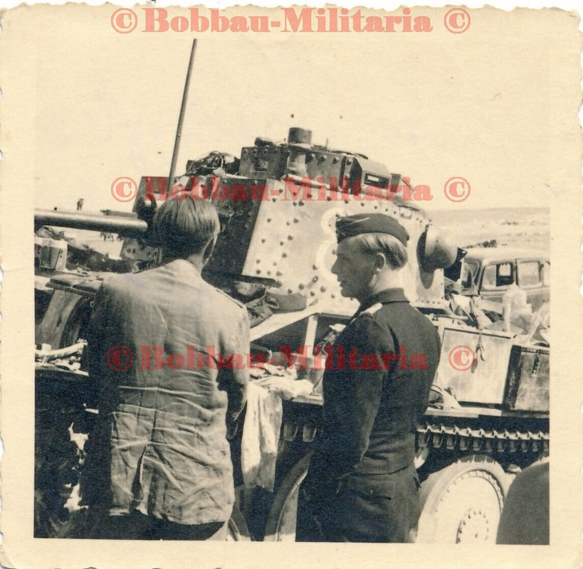 KRIM 1942 Wehrmacht SKODA Panzer Panzerkampfwagen 38(t) Kompaniechef ARZT