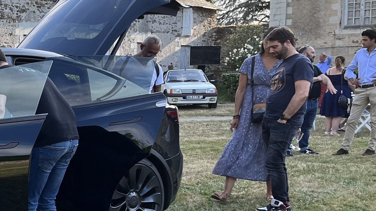 D80EC477-0178-4C7B-827B-5B3F2DF475DA