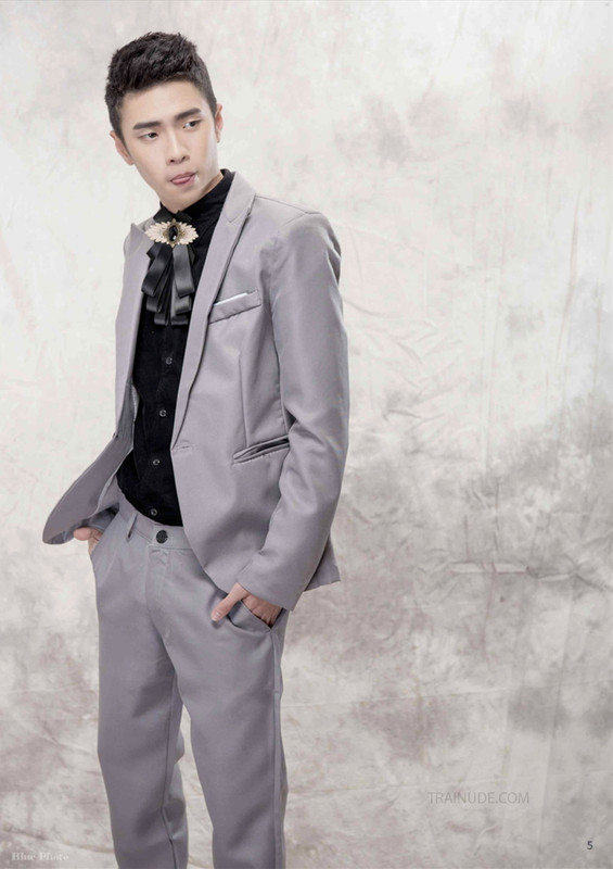 Blue Photo No.81 (Non-sex) - Trai trẻ ốm ốm củ lại to