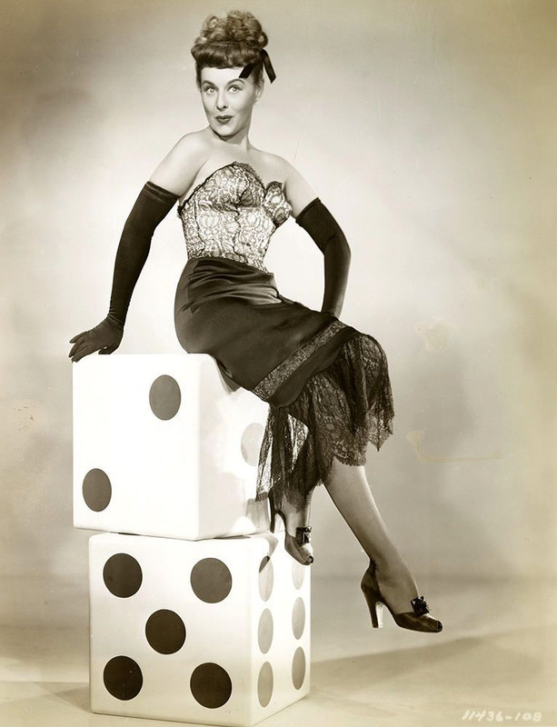 paulette_goddard_mc85