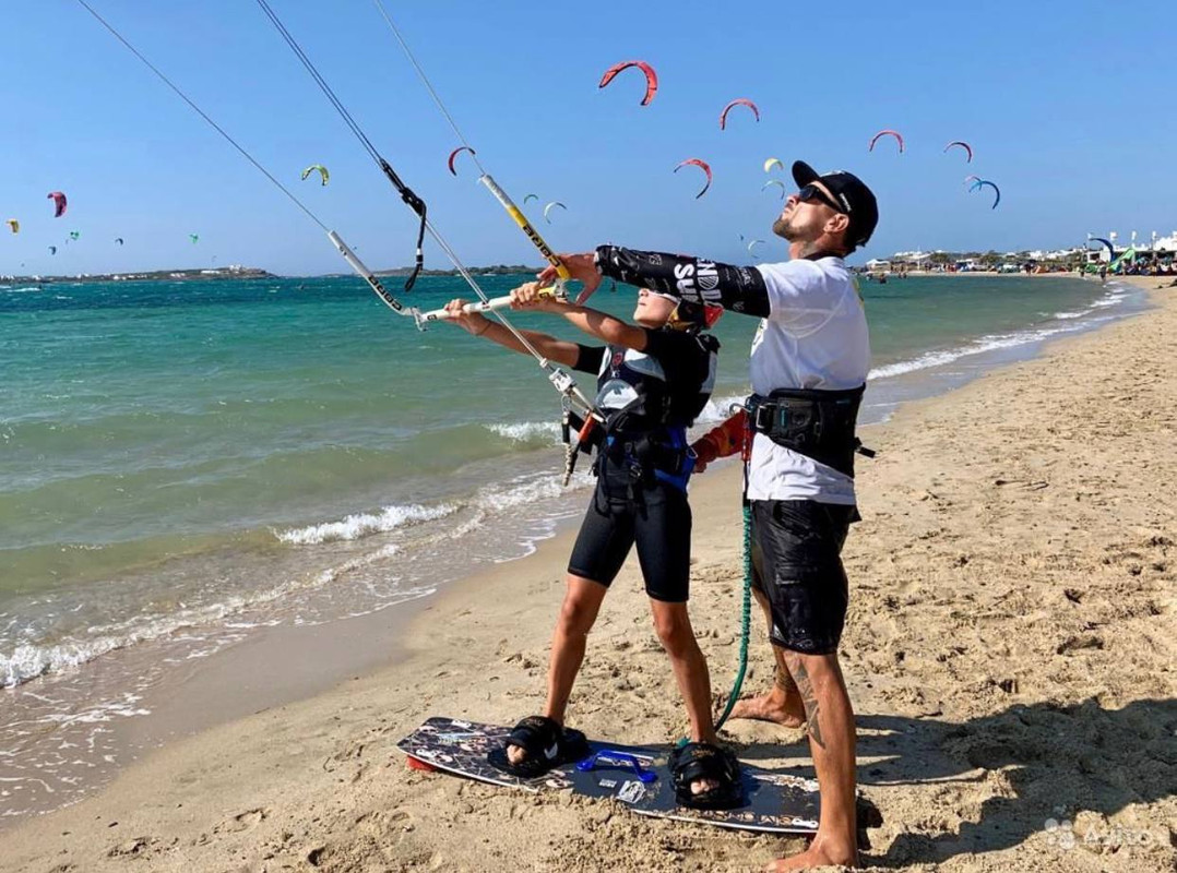 E6EE56D2-36F2-4DDC-B045-D3598D23DFF0