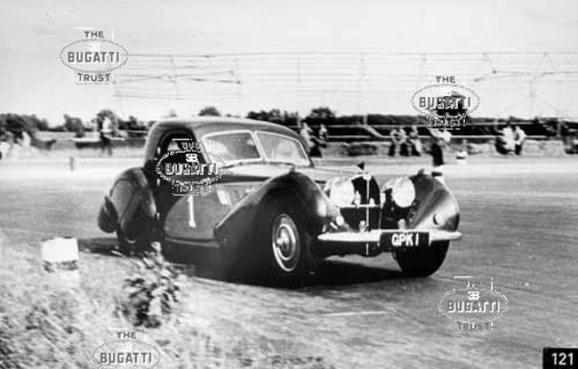 Bugatti 57SC Corsica Coupe_6