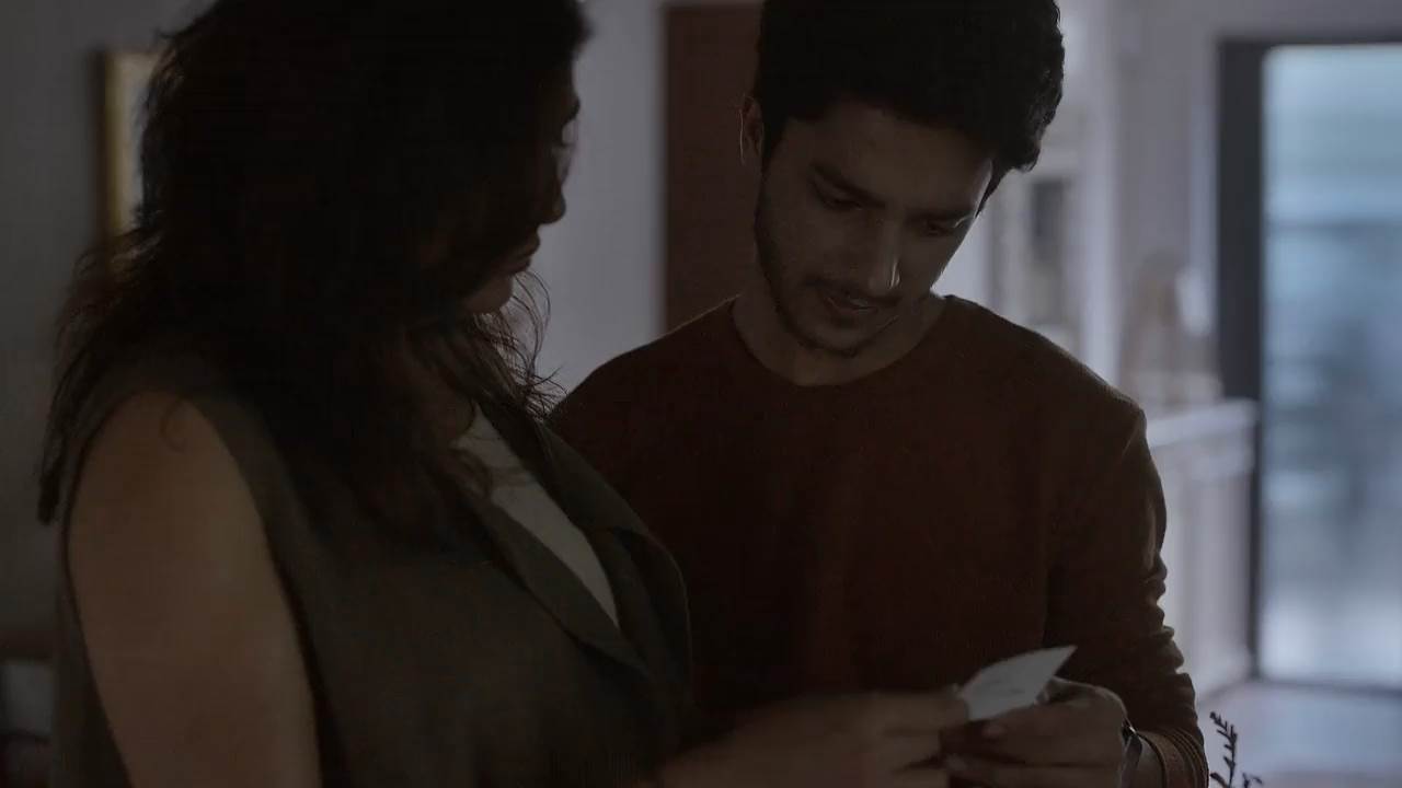 Aarya (2021) Season 2 [Hindi + Tamil + Telugu + Malayalam + Kannada] WebRip 480p, 720p ESub - Complete Screenshot