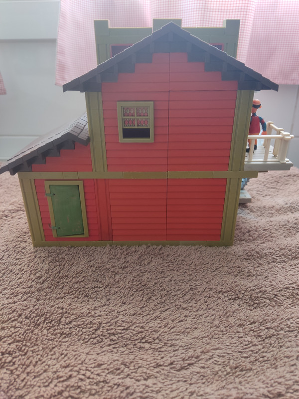 West 31_07_25_trasera